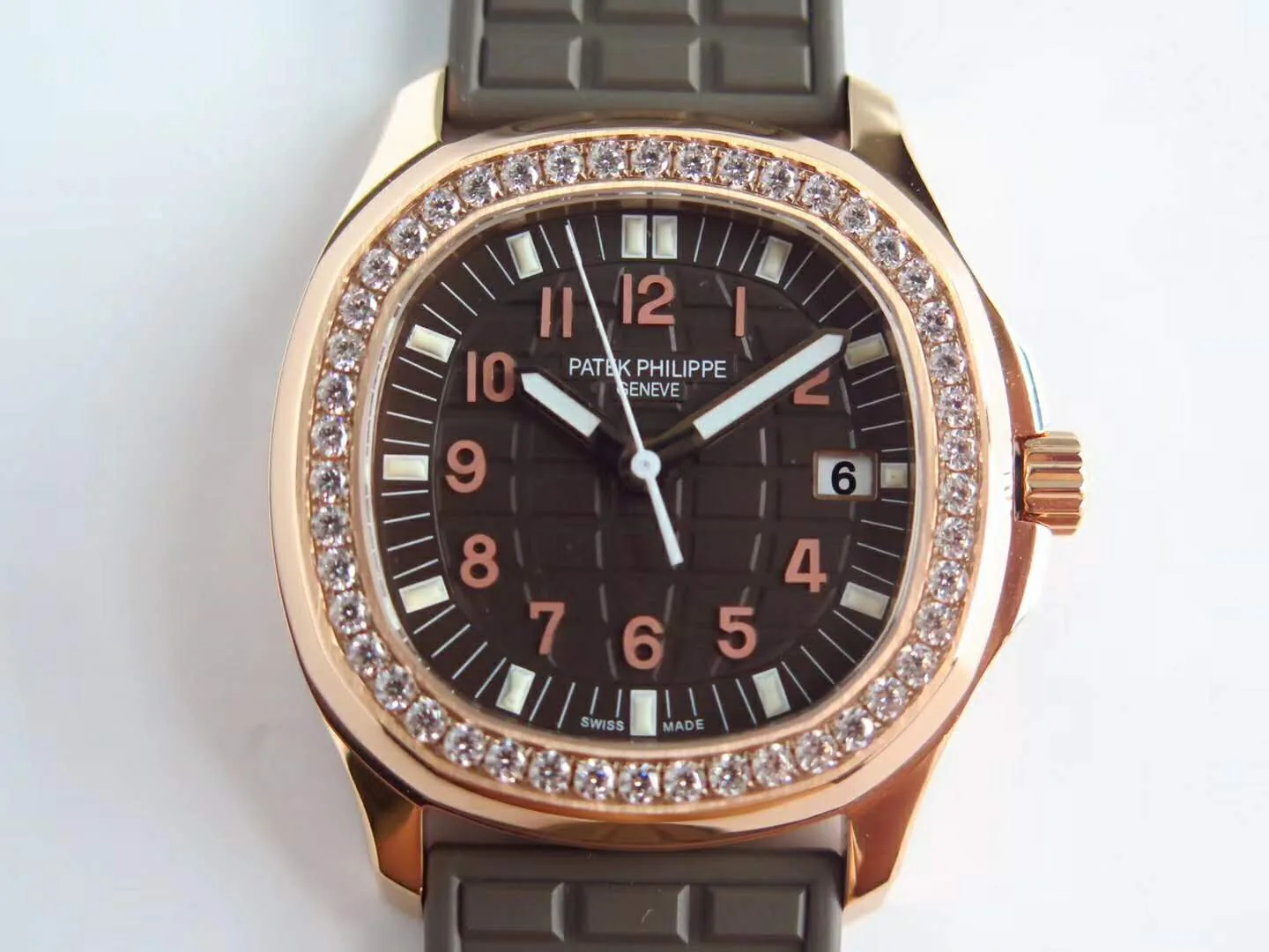 Aquanaut Luce 5068R-001 esfera marrón en oro rosa - Imagen 4