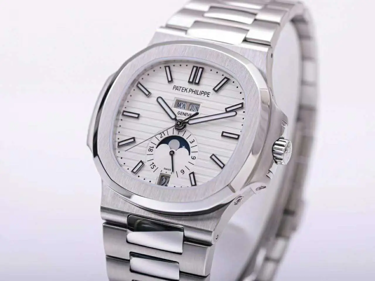 Nautilus 5726/1A-010 cadran blanc en acier – Image 2