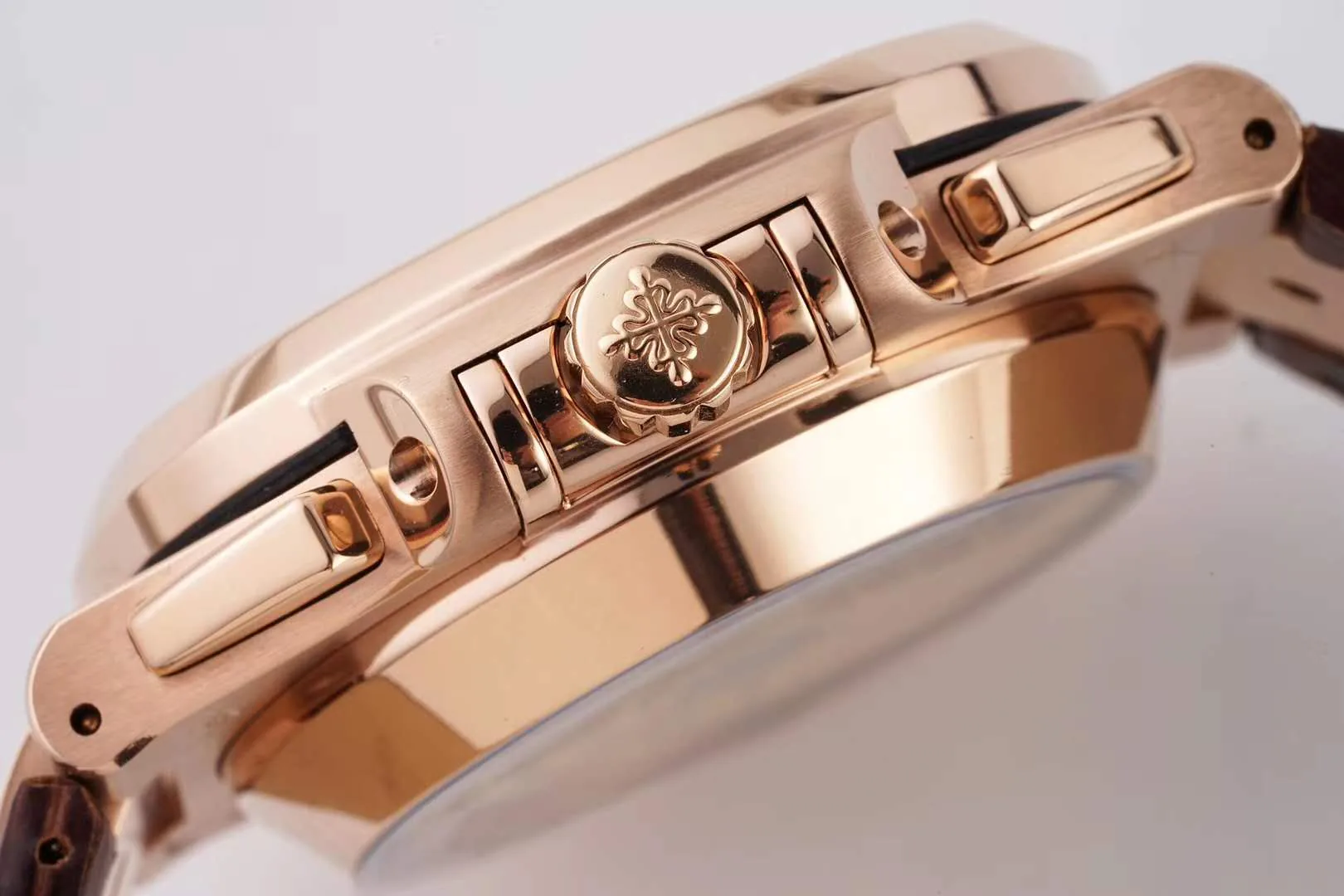 Nautilus Chronograph 5980/R-001 in Rose Gold on Brown Leather Strap - Image 8
