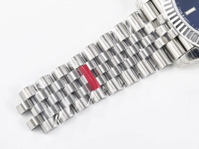 Datejust 36mm 126334 VSF Blue Dial Stick Markers in White Gold - Image 17
