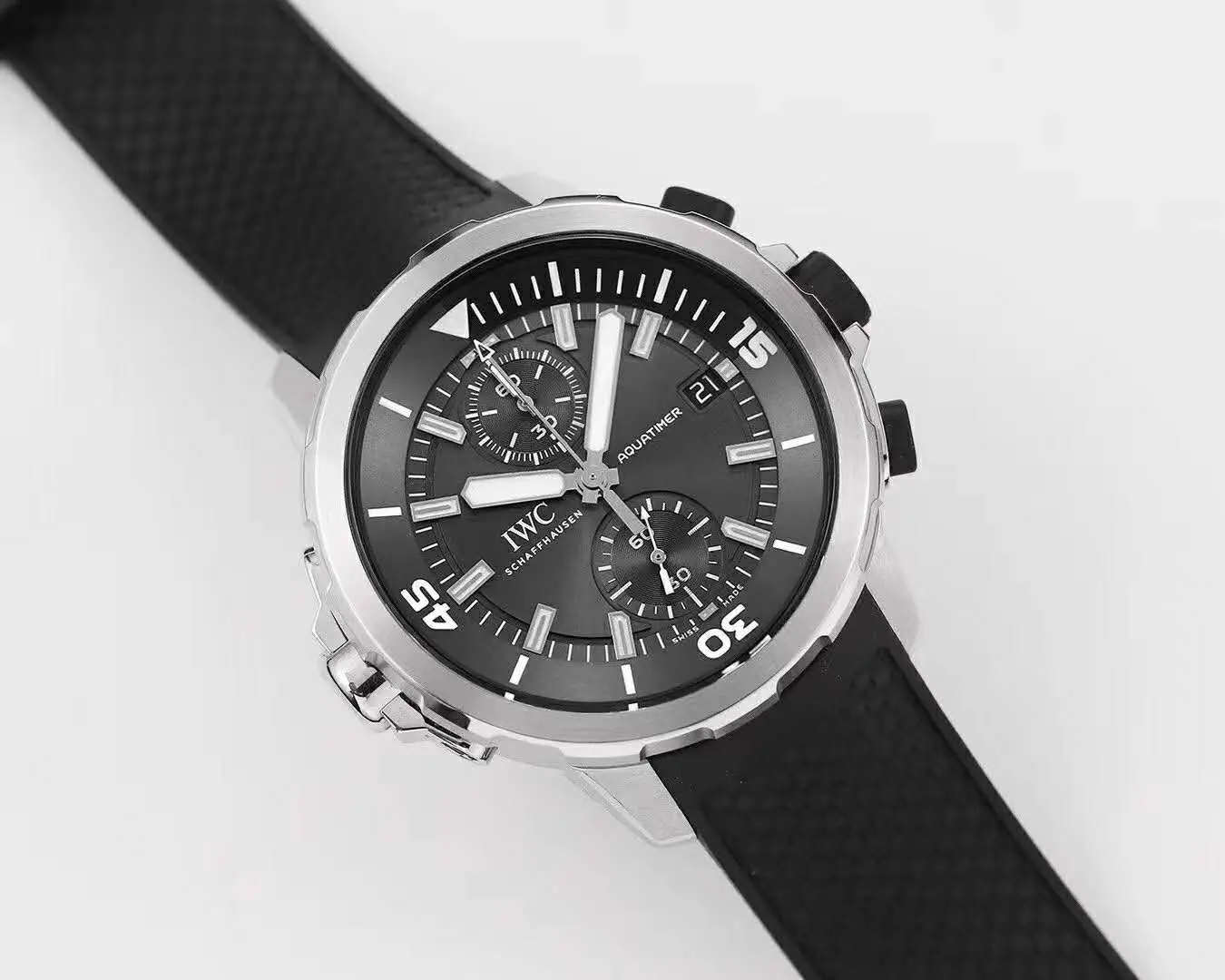 Aquatimer Chronograph Edition IW379506 “Sharks” - Image 3
