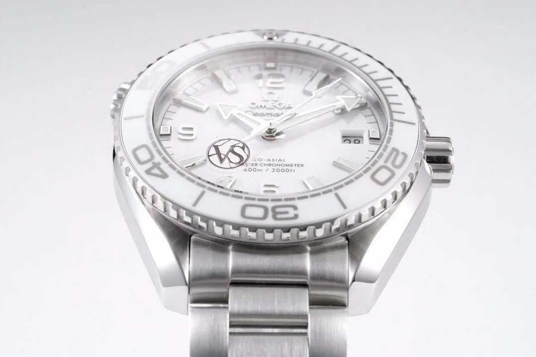 Seamaster Planet Ocean 600M Co-Axial Master Chronometer White Dial 39.5mm on Bracelet - Image 9