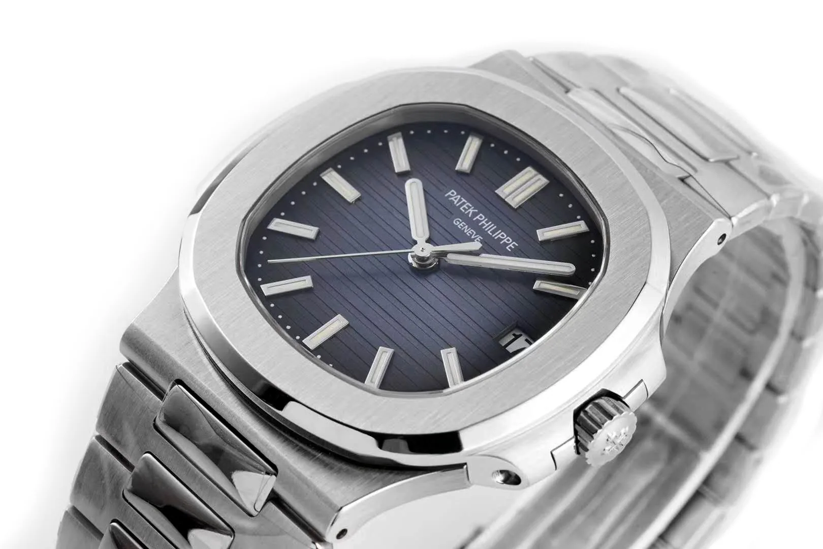 Nautilus Jumbo 5711/1A blaues Zifferblatt ZF – Bild 3