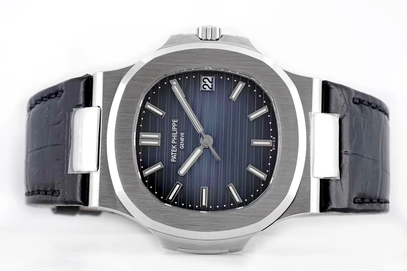 Nautilus Jumbo 5711 cadran bleu en acier avec bracelet en cuir noir – Image 3