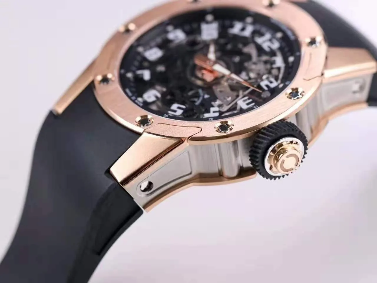 RM063-01 Automatic Winding Dizzy Hands en oro rojo/titanio con correa de caucho negra - Imagen 3