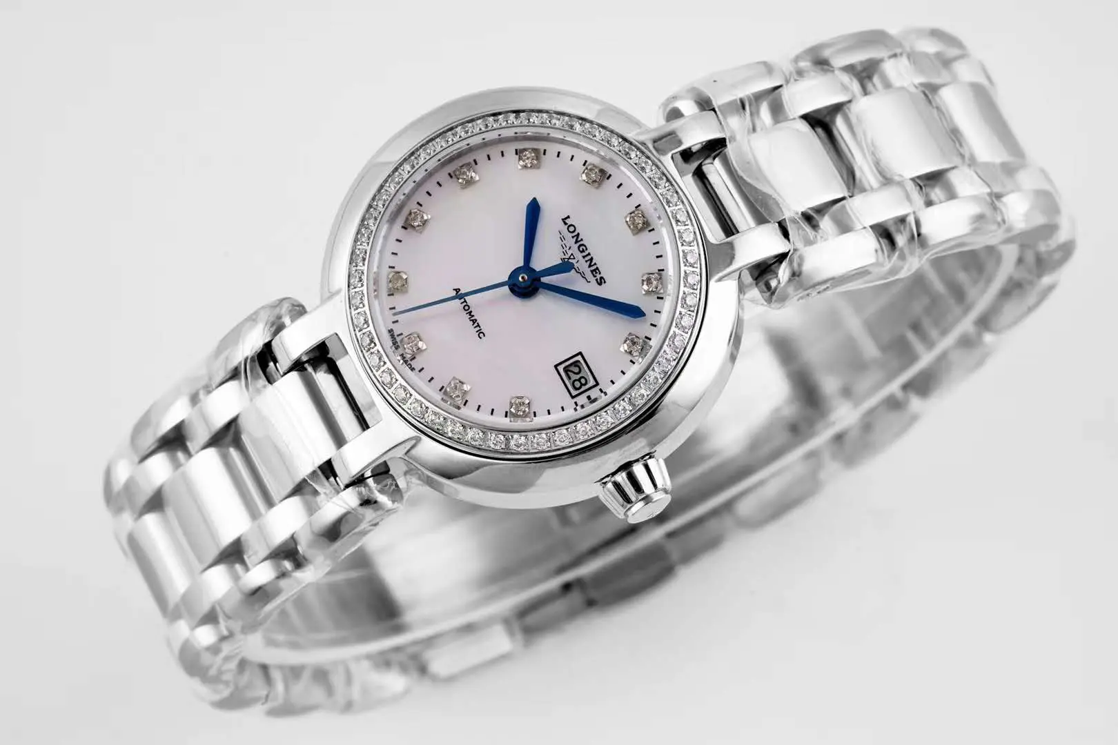 Primaluna quadrante MOP bianco con indici con diamanti e lunetta con diamanti - immagine 3