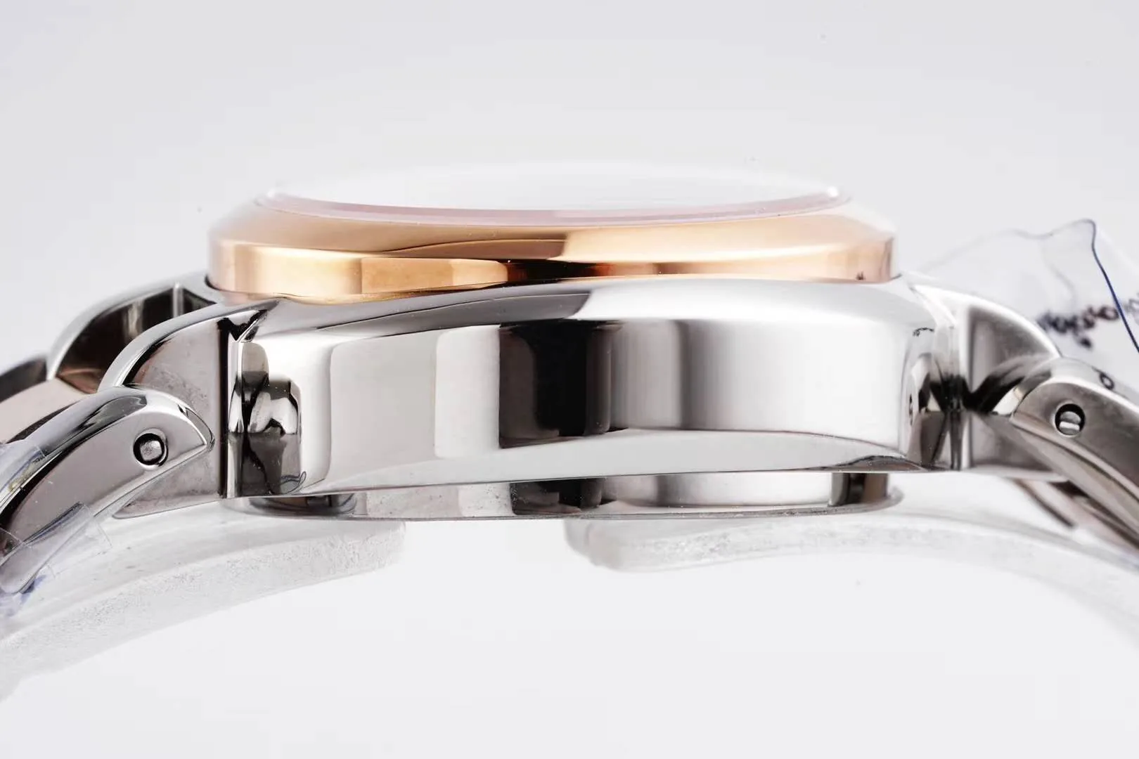 Primaluna MOP White Dial with Diamond Markers in Rose Gold - Image 8