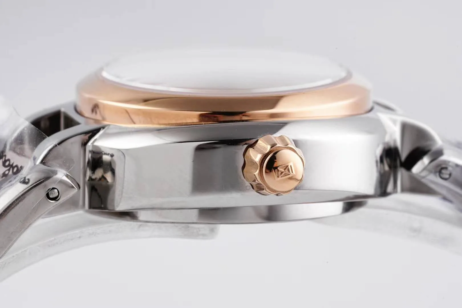 Primaluna MOP White Dial with Diamond Markers in Rose Gold - Image 9