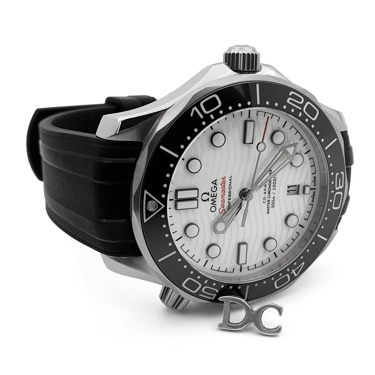 Seamaster Diver 300M Co-Axial Master Chronometer cadran blanc sur bracelet en caoutchouc noir – Image 2
