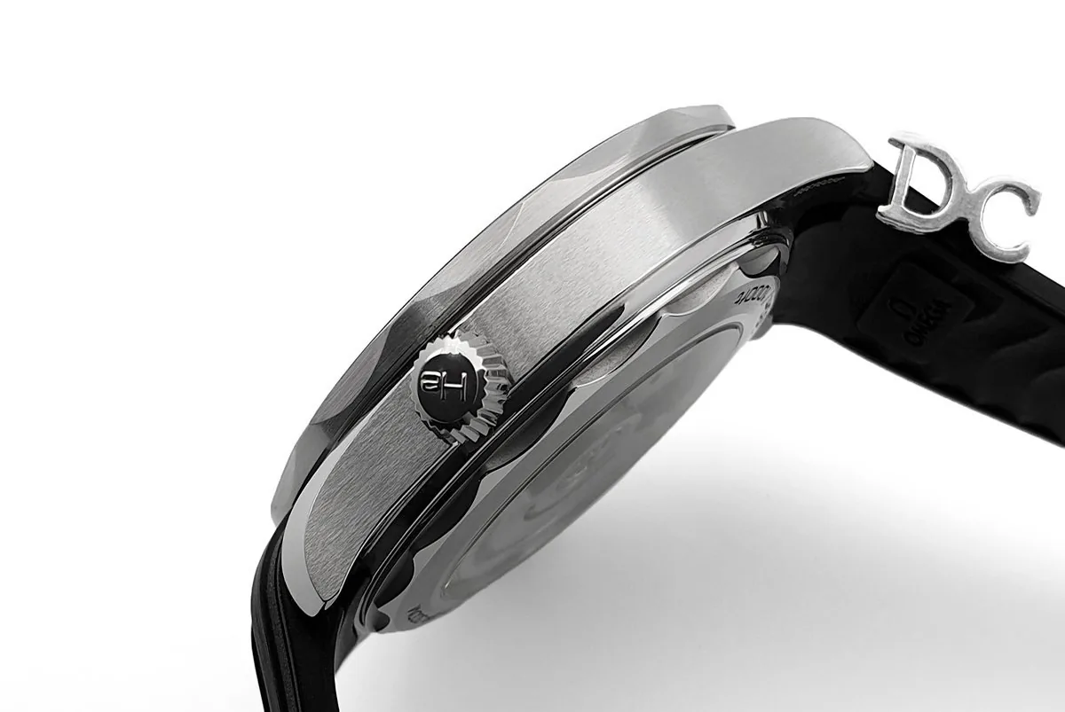 Seamaster Diver 300M Co-Axial Master Chronometer cadran blanc sur bracelet en caoutchouc noir – Image 9