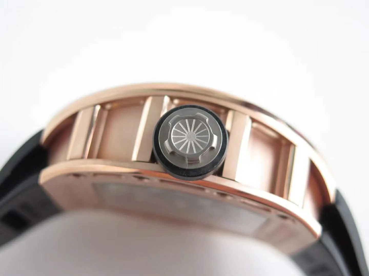 RM 052-01 Tourbillon Skull en oro rosa - Imagen 8