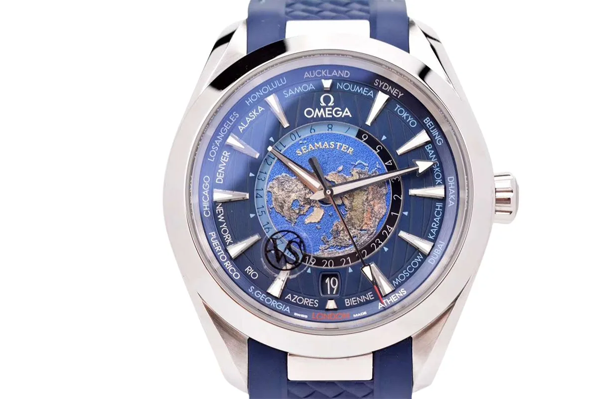 Seamaster Aqua Terra Worldtimer Master Chronometer cadran bleu sur bracelet en caoutchouc bleu – Image 5
