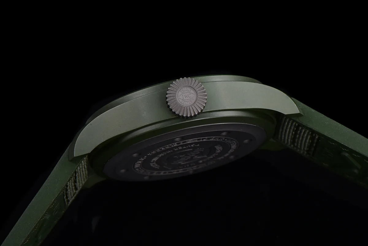 Big Pilot’s Watch 43 IW329802 Top Gun Edition Woodland am Camouflage-Armband – Bild 9