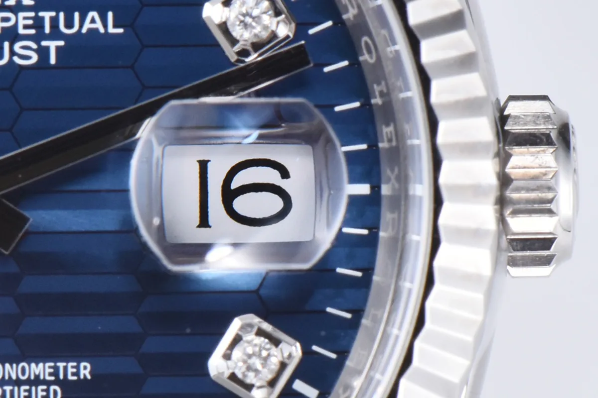 Datejust 36 126234 esfera azul con motivo e índices de diamantes en acero con brazalete Jubilee - Imagen 3