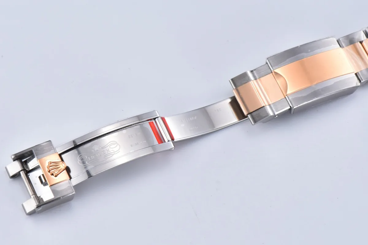 GMT Master II 126715 CHNR Clean Factory „Rootbeer“ in Roségold und Stahl – Bild 17