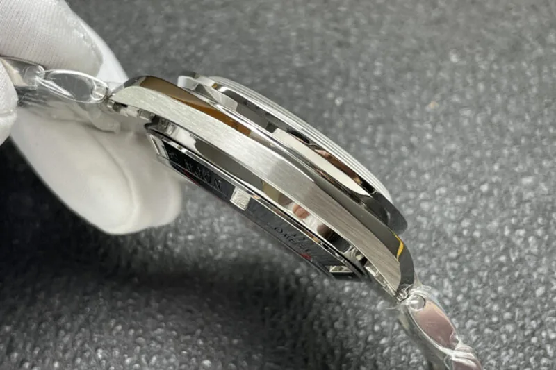 Speedmaster Moonwatch Professional White Dial in Steel ZF - Image 6