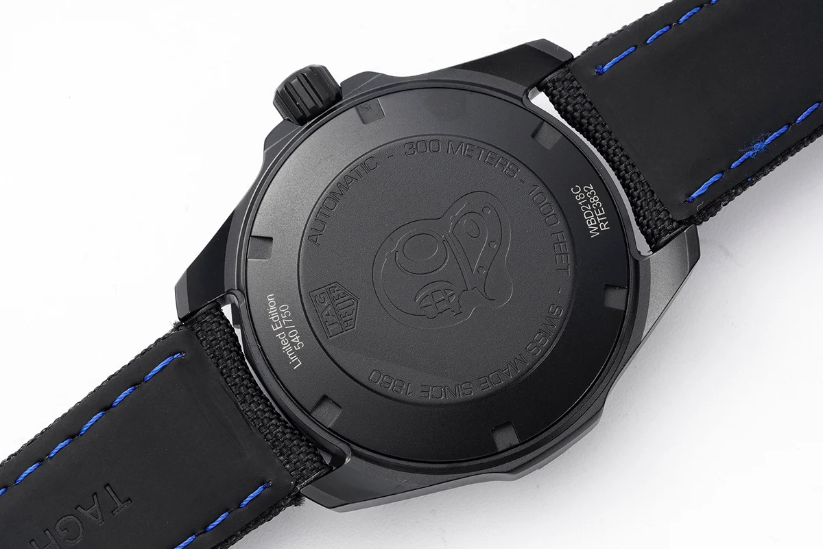 Aquaracer Calibre 5 Carbon Dial with Blue Tachymeter