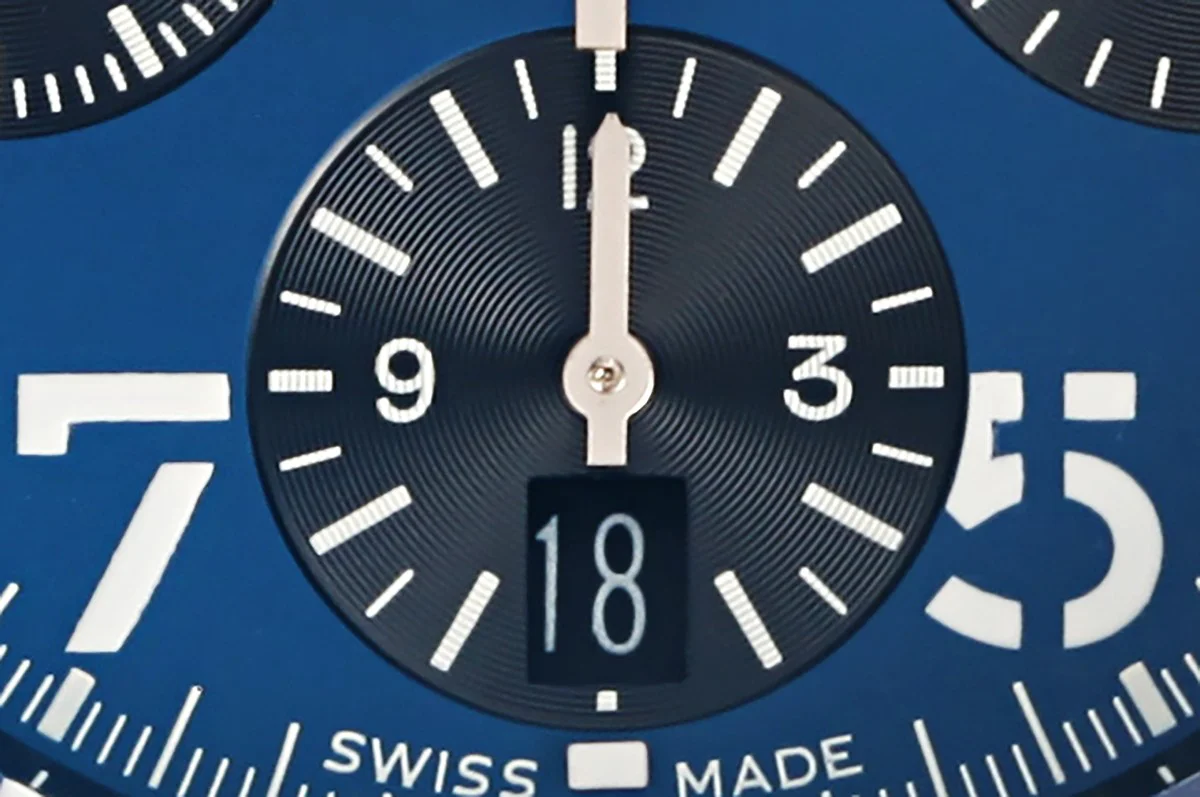 Avenger B01 Chronograph 45 Blue Dial in Steel