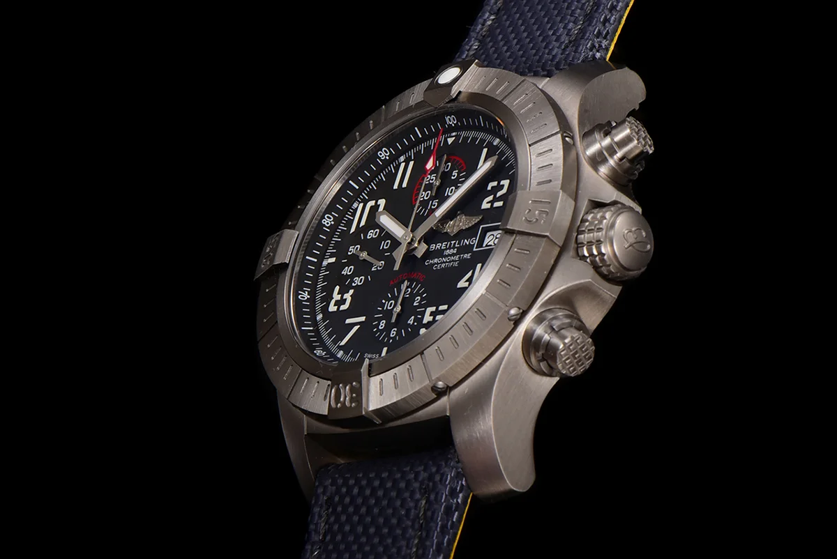Avenger Bandit Black Dial in Titanium