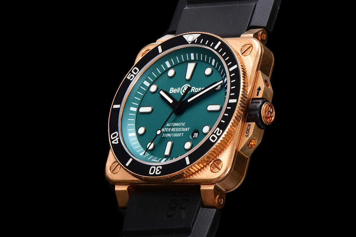 BR 03-92 Diver Black & Green Bronze