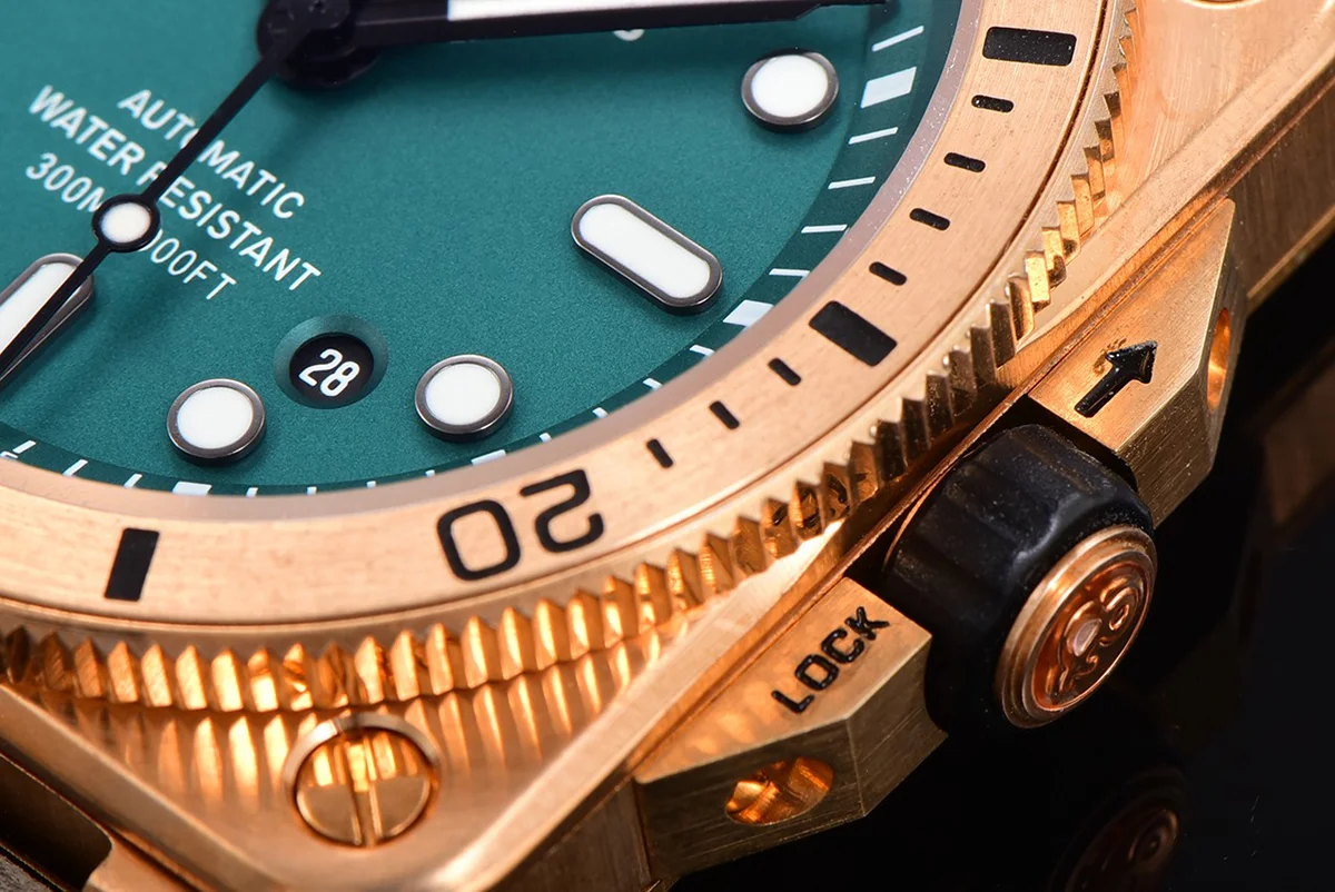 BR 03-92 Diver Green Bronze