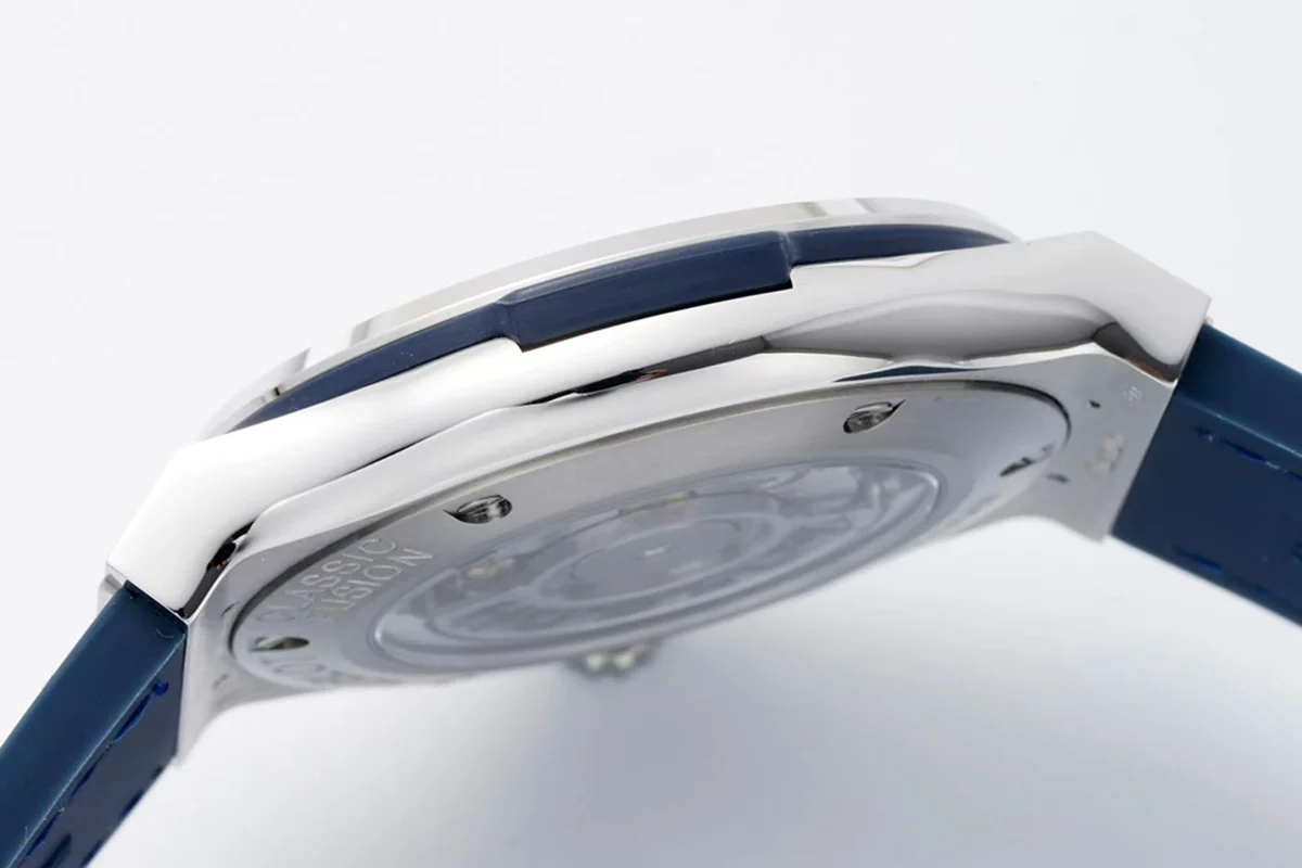 Classic Fusion Automatic 42mm Blue Dial on Rubber Strap