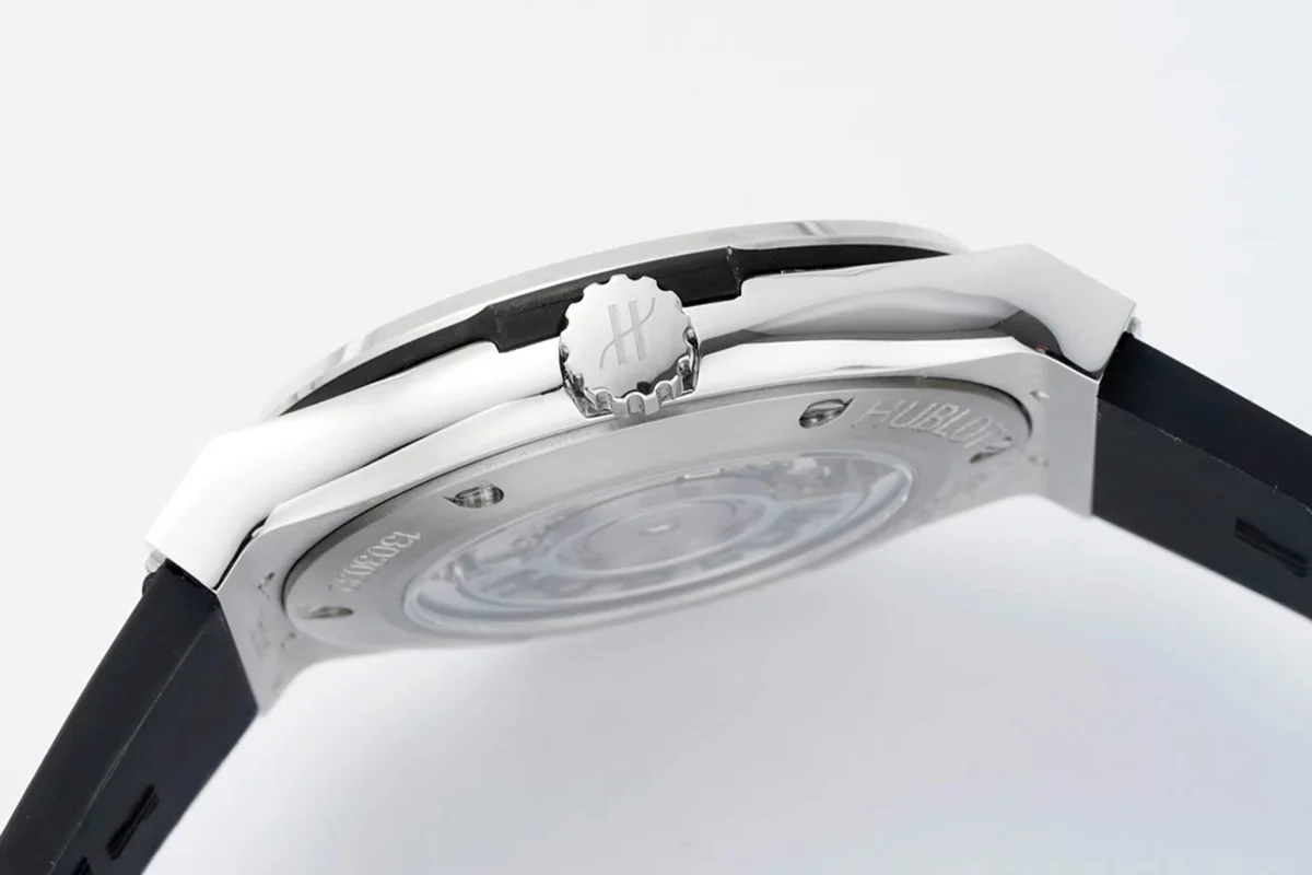Classic Fusion Automatic 42mm Grey Dial on Rubber Strap