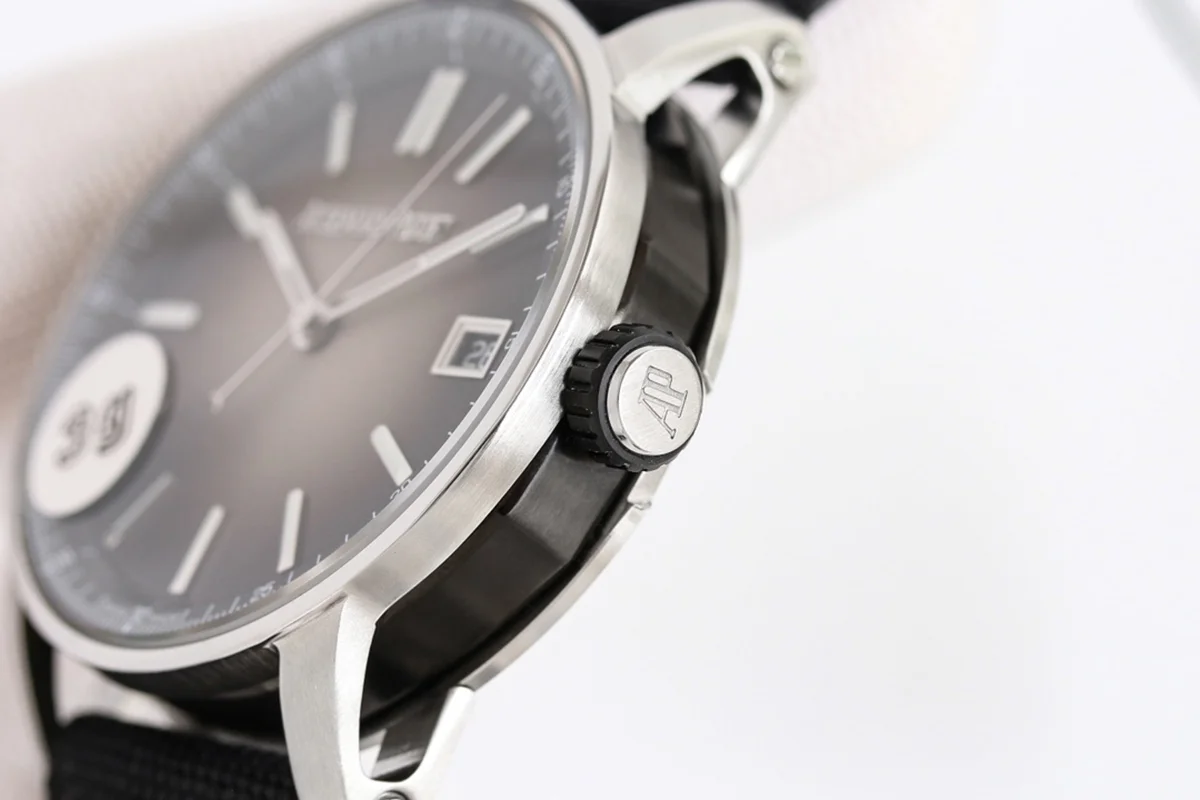 CODE 11.59 Ref.15210 Brown Dial