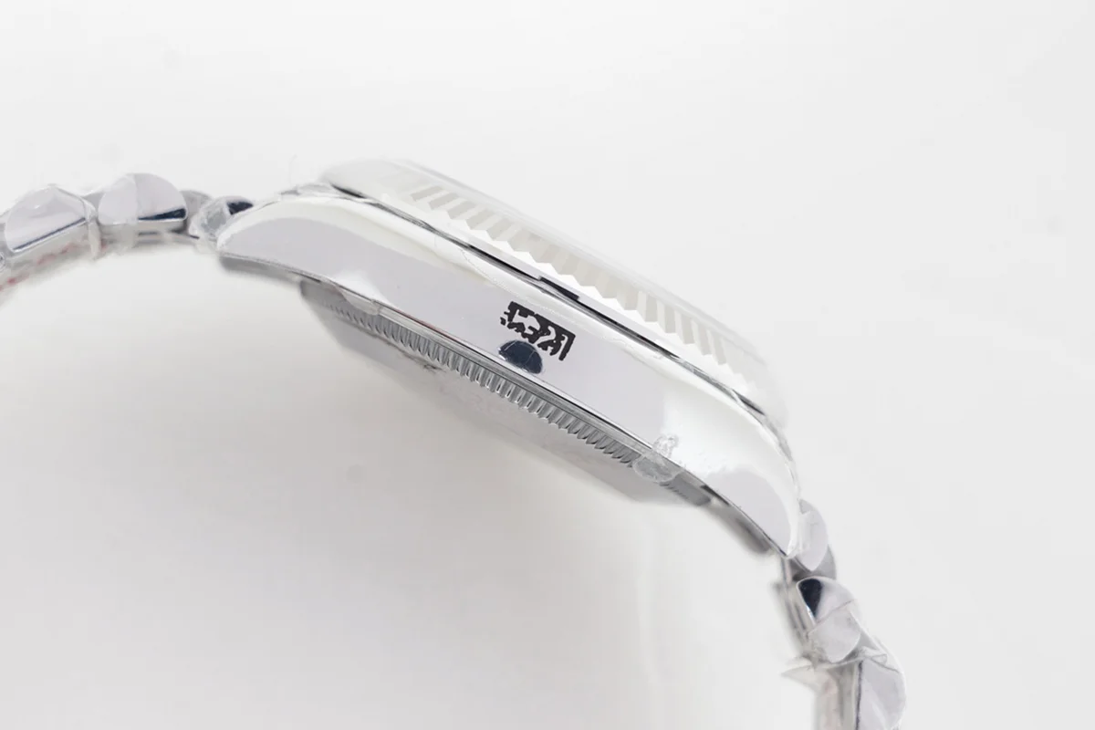 Datejust 36 126234 White MOP Dial in Steel on Jubilee Bracelet