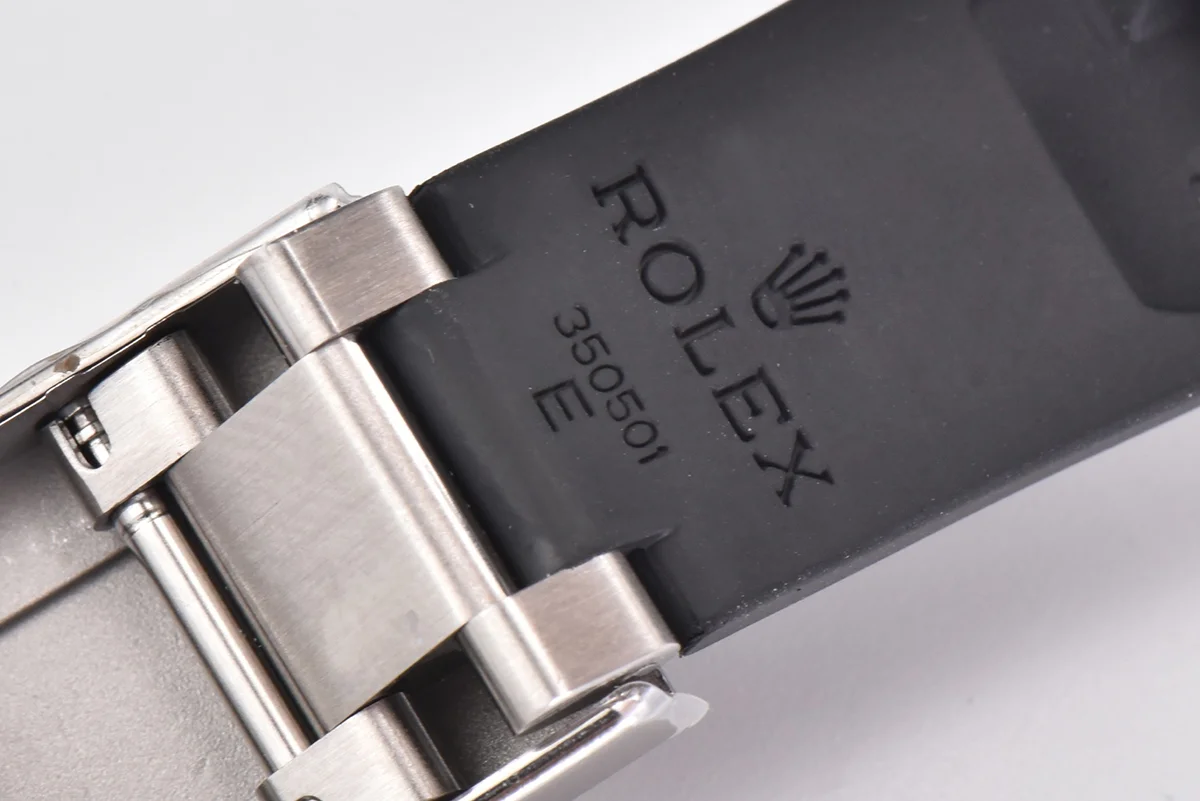 Daytona 116519 Slate Grey Dial in White Gold on Rubber Strap