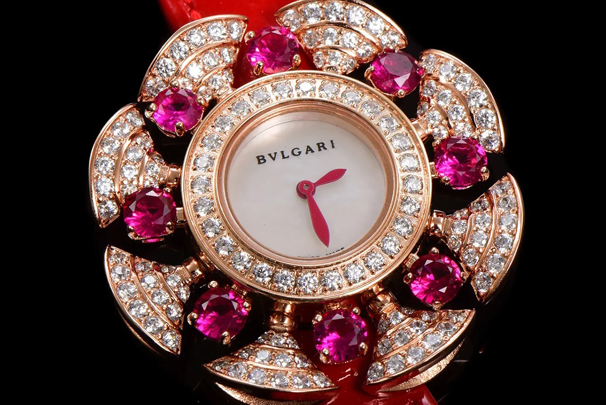 Diva’s Dream Jewellery Watch Diamond Paved Dial in Rose Gold on Green Leather Strap