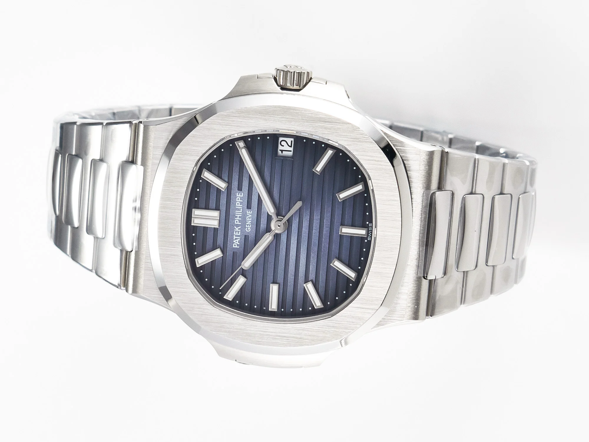 Nautilus 5711/1A-010 3KF 1:1 Best Edition Blue Textured Dial on SS Bracelet A324 Super Clone