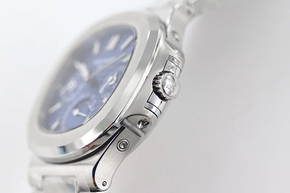 Nautilus 5740 Blue Dial in Steel