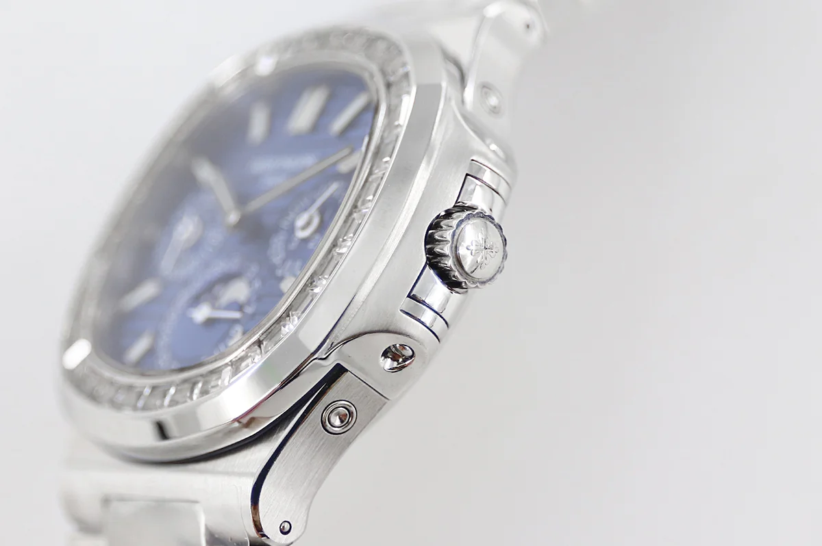 Nautilus 5740 Blue Dial with Diamond Bezel in Steel