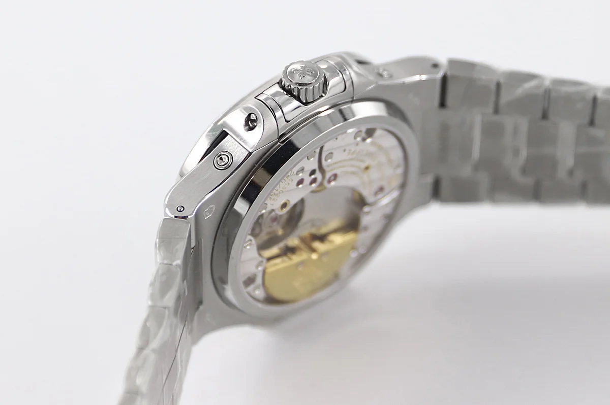 Nautilus 5740 Blue Dial with Diamond Bezel in Steel