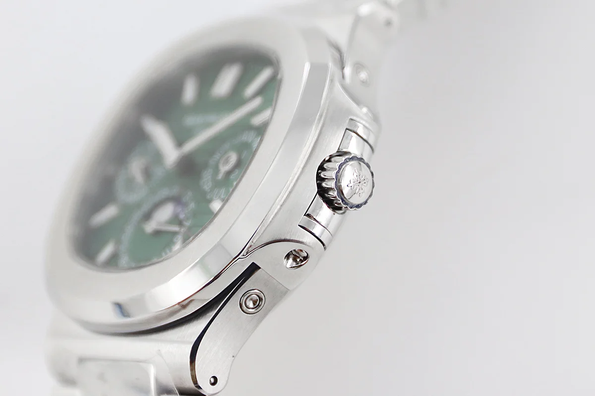 Nautilus 5740 Green Dial in Steel