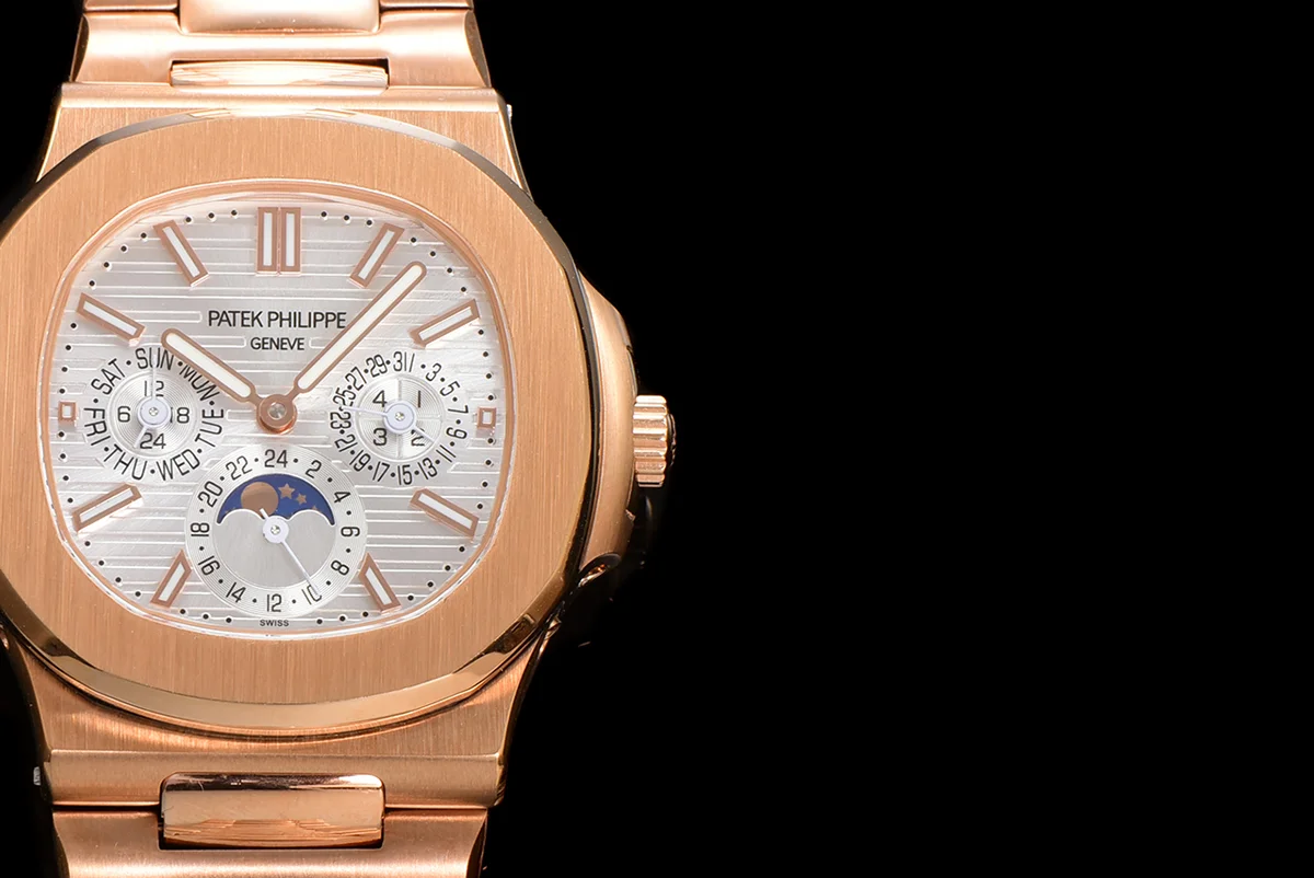 Nautilus 5740 White Dial in Rose Gold