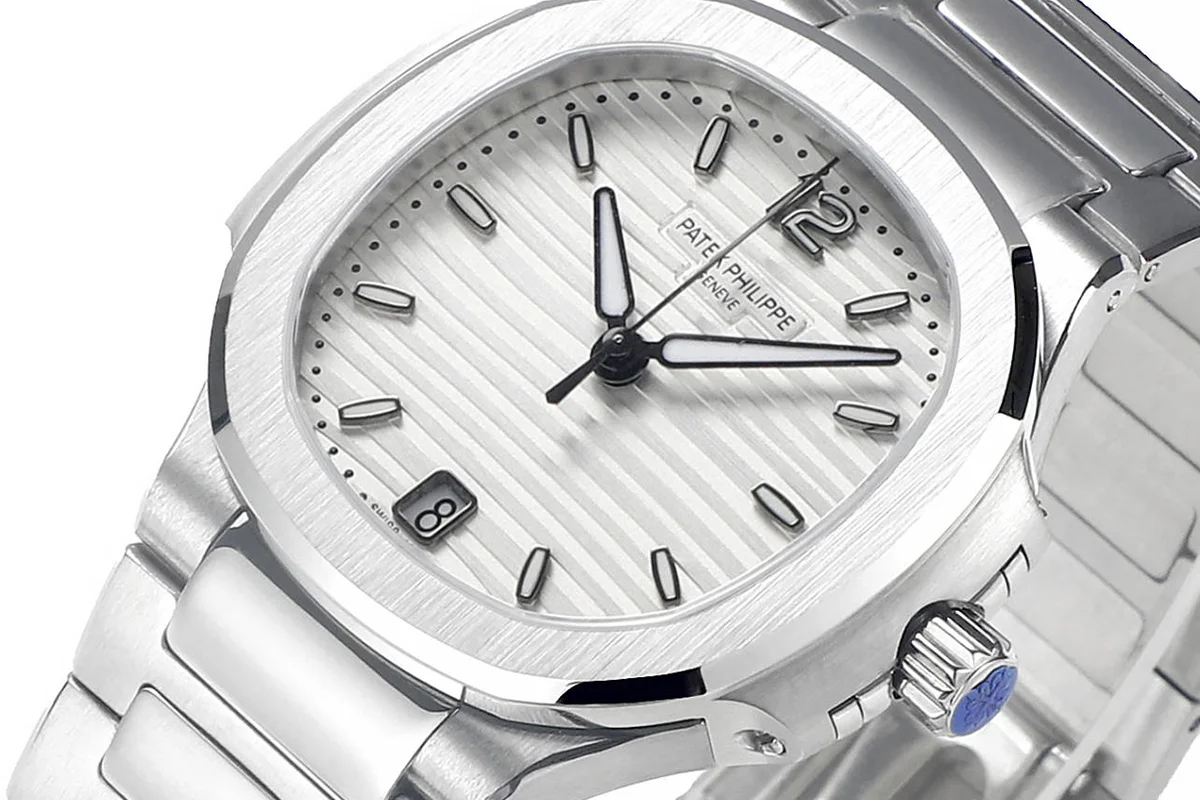 Nautilus 7118/1A-010 White Dial