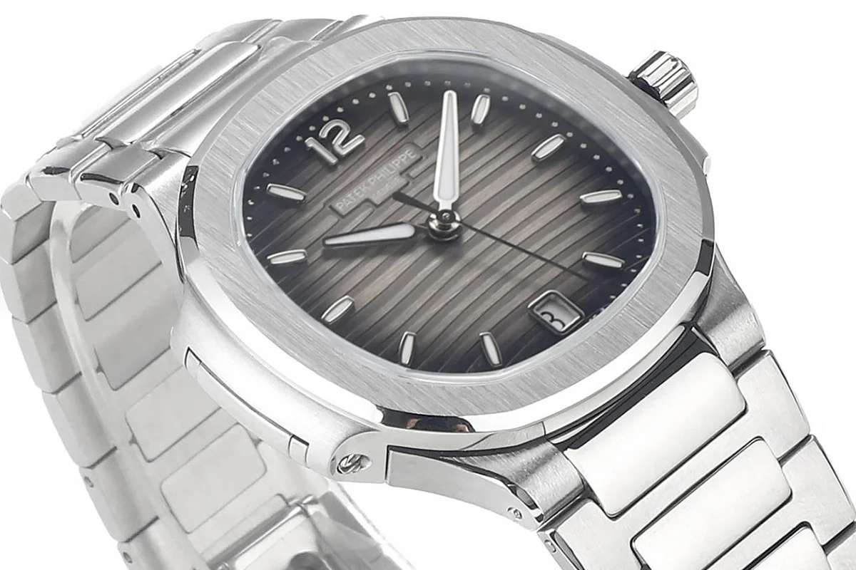 Nautilus 7118/1A-011 Grey Dial