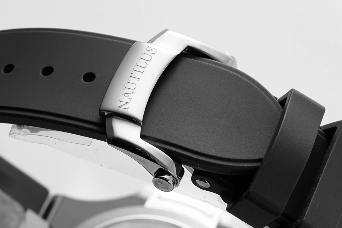 Nautilus Jumbo 5711/1A Grey Dial on Rubber Strap