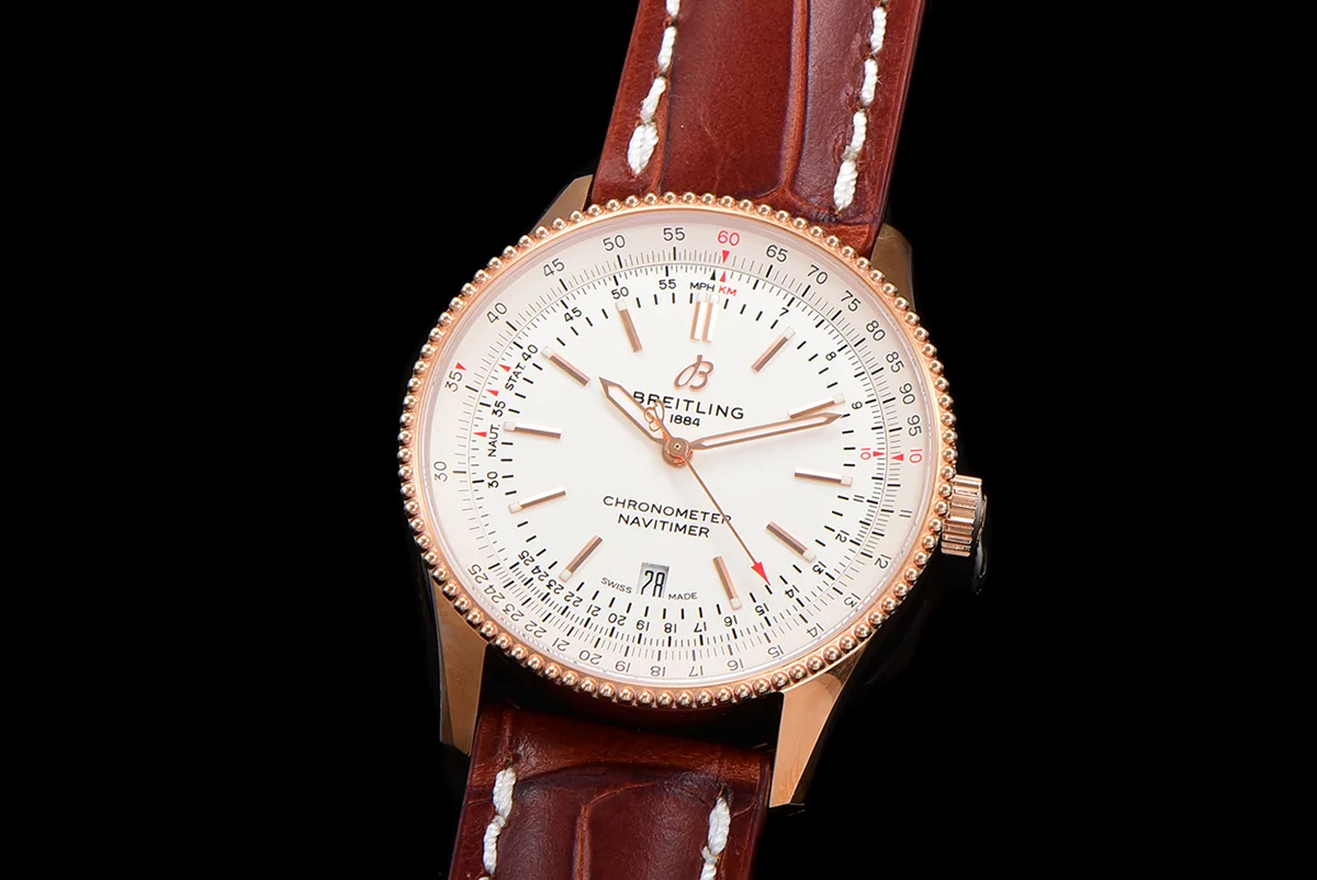 Navitimer Automatic 41 White Dial in Rose Gold