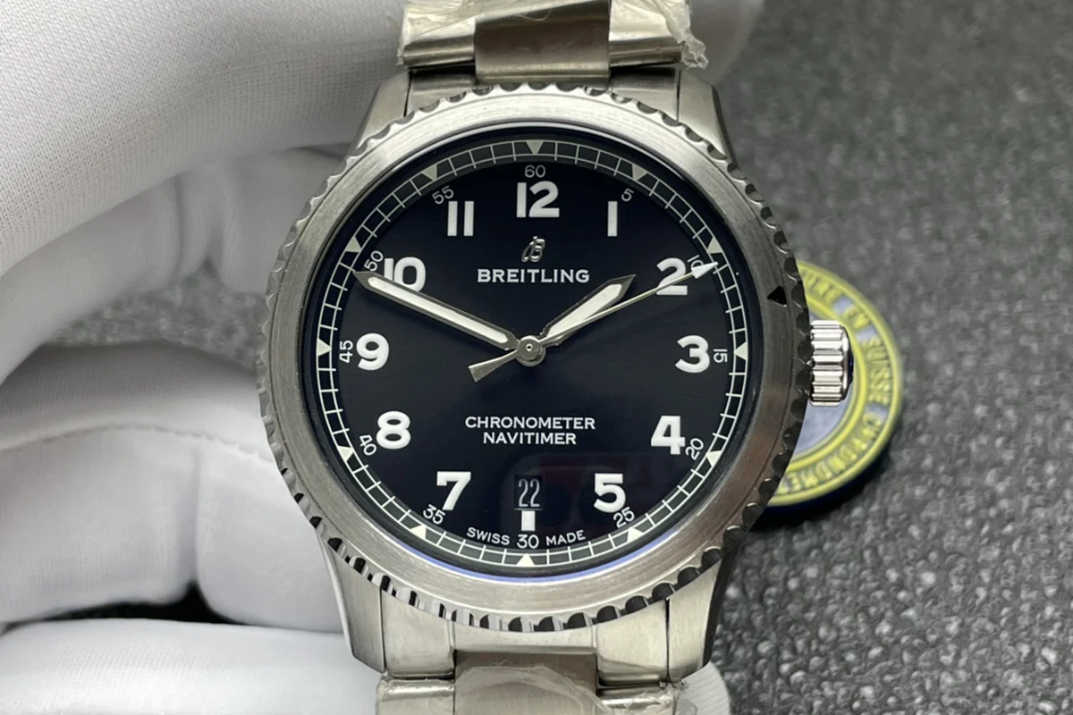 Navitimer Aviator 8 Automatic 41 Black Dial in Steel on Bracelet