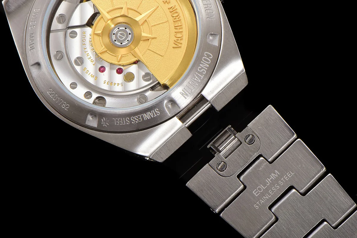 Overseas Black Dial Ref. 4205 35mm in Steel