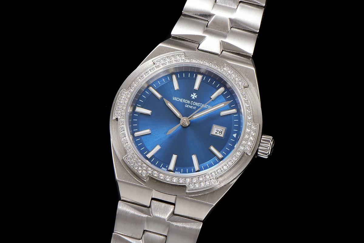 Overseas Blue Dial Ref. 4205 35mm in Steel