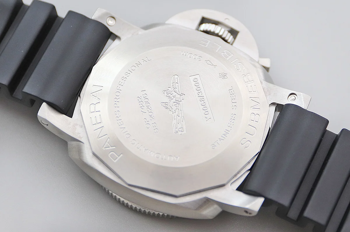 PAM1229 Submersible QuarantaQuattro 44mm