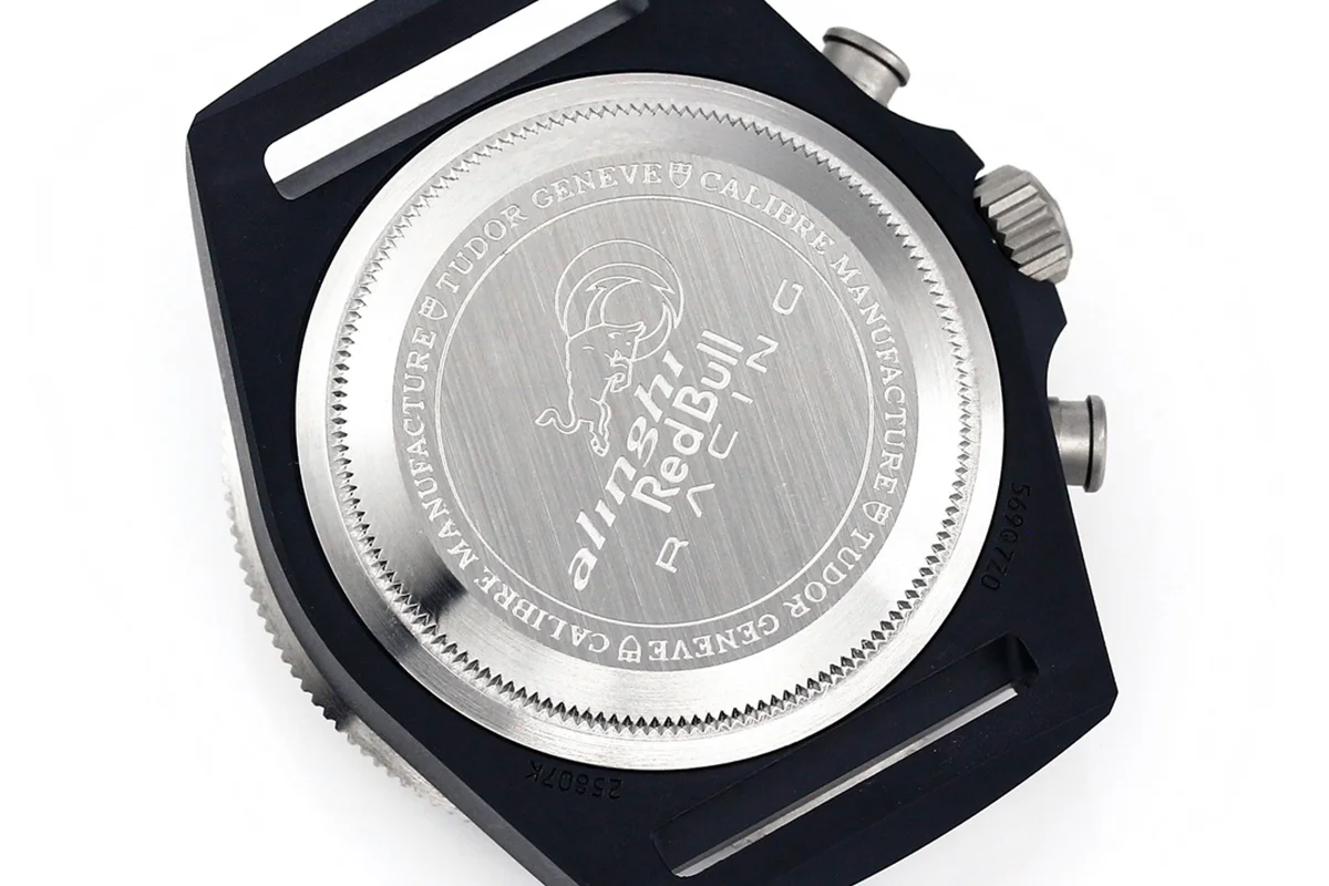 Pelagos FXD Chrono Ref. M25807KN-0001