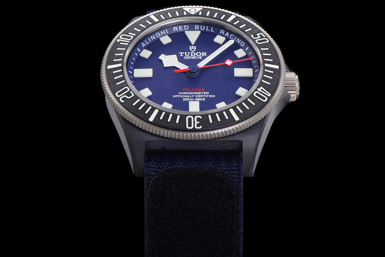 Pelagos FXD Ref. M25707KN-0001