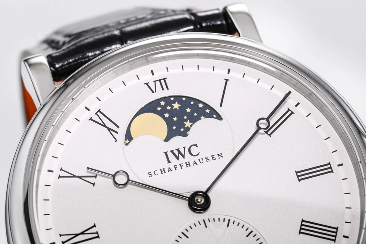 Portofino Hand Wound Moon Phrase IW554805 White Dial in Steel