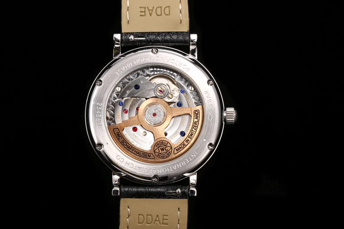 Portofino IW659601 Automatic Moon Phase 37 White Dial on Black Leather Strap