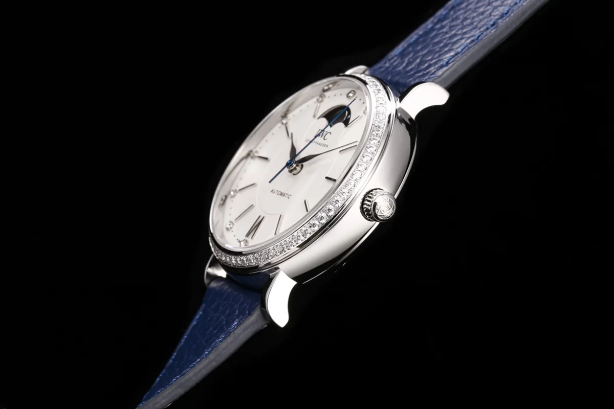 Portofino IW659601 Automatic Moon Phase 37 White Dial on Blue Leather Strap